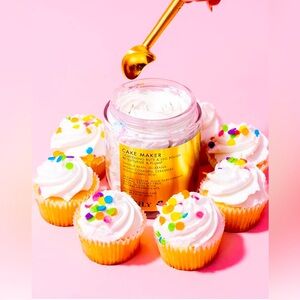 🧁NWT Truly Beauty Cake Maker Tightening Butt and Leg Polish🧁MINI! -0.7fl.oz.